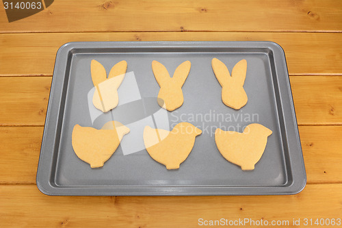 Image of Baking tray with six Easter cookies