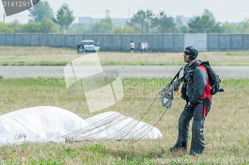 Image of Show program of paratrooper