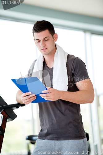 Image of man exercise with weights