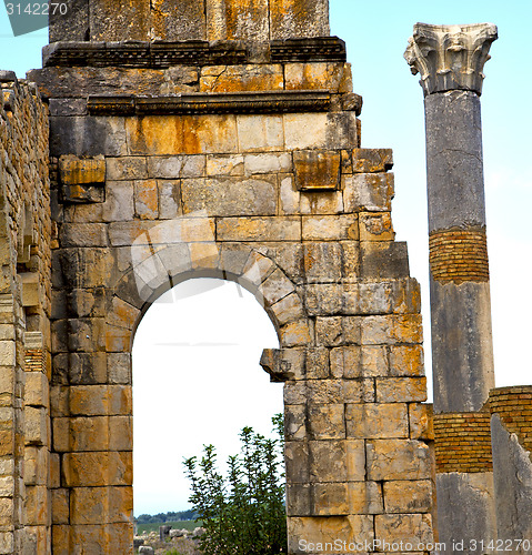 Image of volubilis in morocco africa the old roman deteriorated monument 