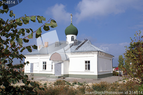 Image of White church