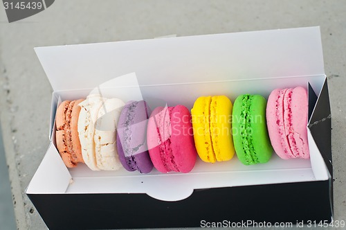 Image of Macarons cookies in box