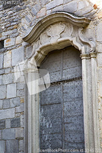 Image of  italy  lombardy     in  the arsago seprio     old   church     