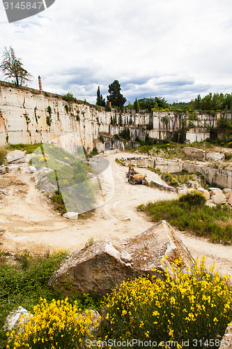 Image of Travertino marble