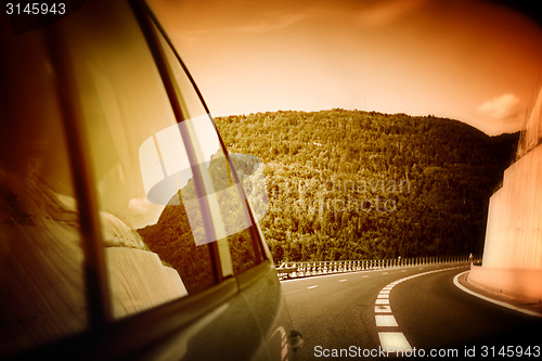 Image of Car mirror reflection