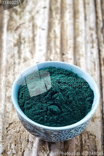 Image of bowl of spirulina algae powder