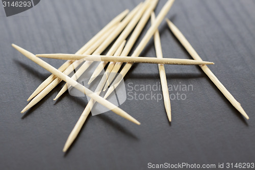 Image of Pile of wooden toothpicks