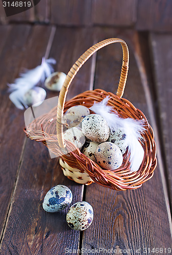 Image of raw quail eggs