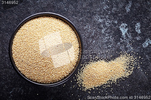 Image of bowl of healthy amaranth seeds