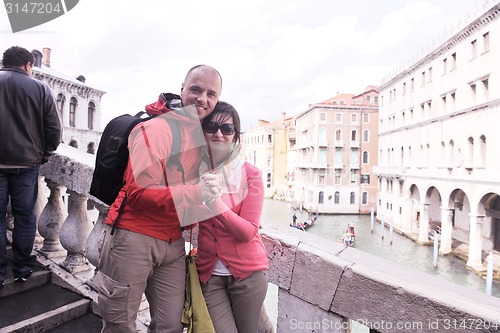 Image of happy couple in venice