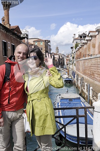 Image of happy couple in venice