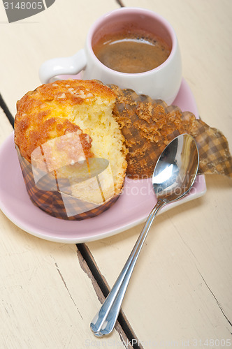 Image of coffee and muffin