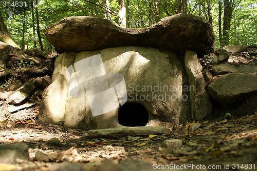 Image of Dolmen