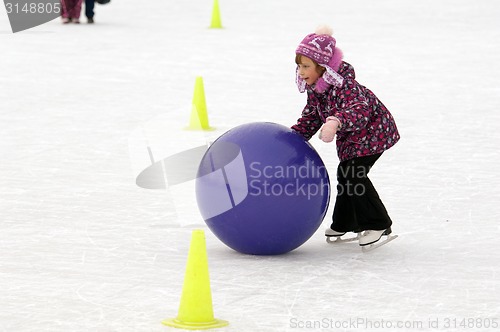 Image of Move the ball to the finish line