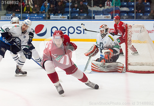 Image of V. Solodukhin (17) in attack