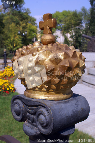 Image of Golden crown