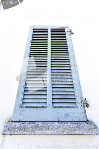 Image of   window  viladosia    abstract  sunny day    wood venetian 