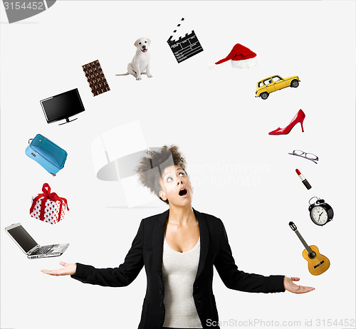 Image of Afro-American woman juggling objects