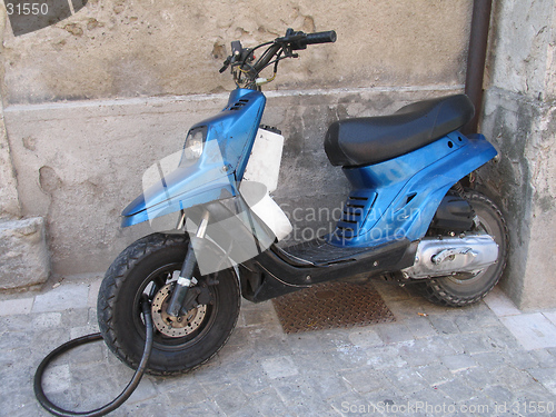 Image of Blue Moped