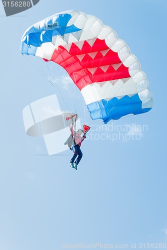 Image of Paratrooper girl descends