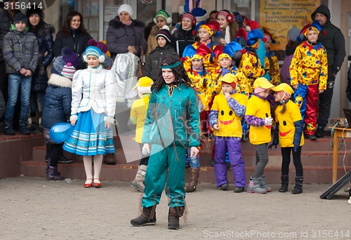 Image of Brownie costume girl