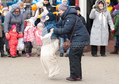 Image of Running with mother help