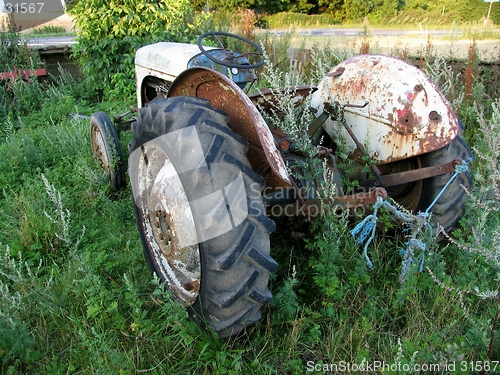 Image of Nice old tractor.