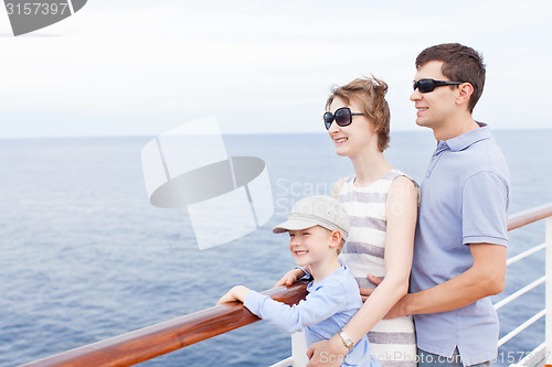 Image of family cruising