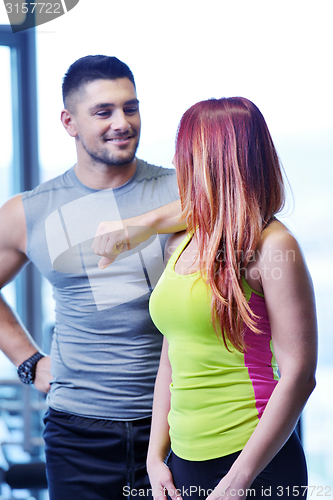 Image of couple at the gym