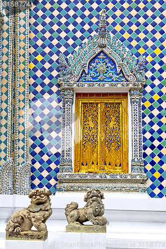 Image of window      gold    temple     of the temple 