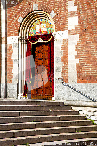 Image of  italy  lombardy     the legnano old    step  