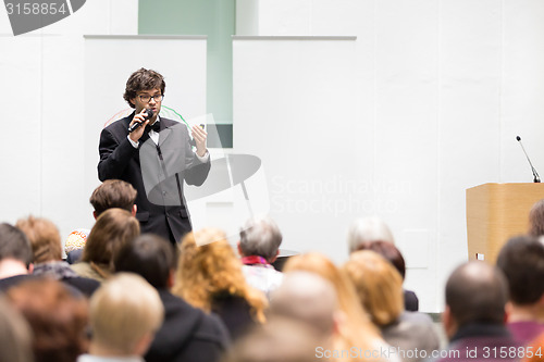 Image of Speaker Talking at Business Conference.