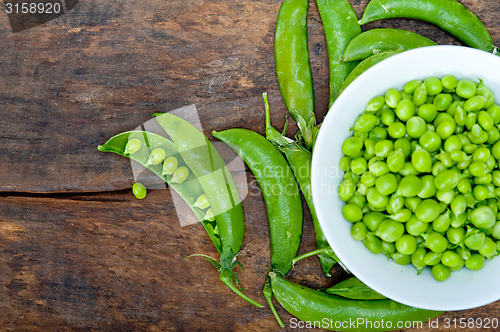 Image of hearthy fresh green peas 