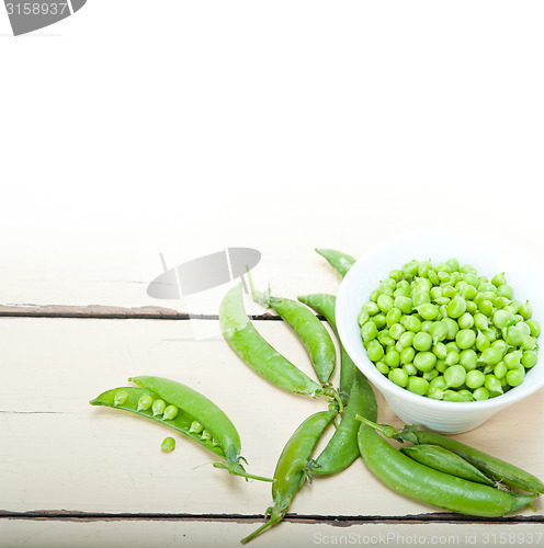 Image of hearthy fresh green peas 