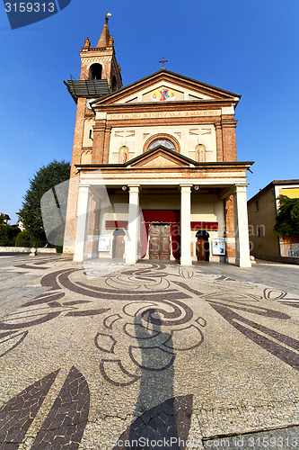 Image of parabiago    old   church    brick tower sidewalk   lombardy  