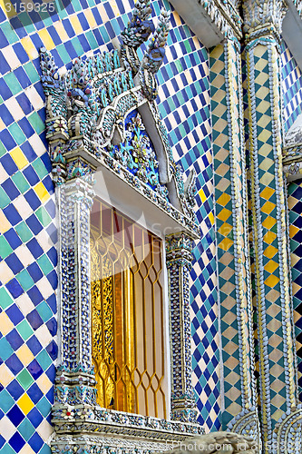 Image of window     gold    temple    bangkok  grate blue