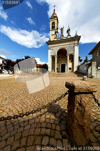 Image of cairate    the old   church  closed brick  