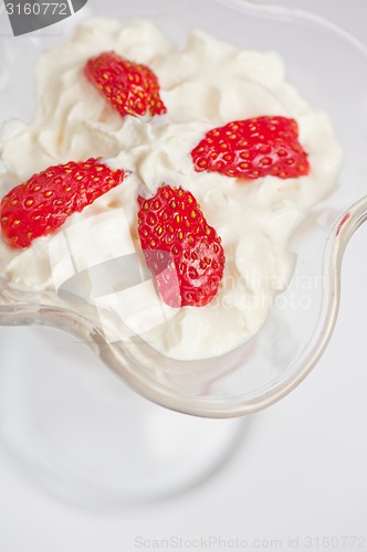 Image of strawberry with cream