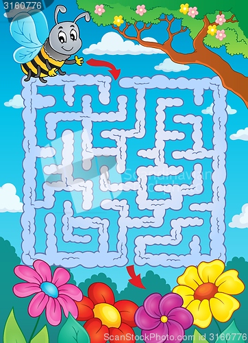 Image of Maze 2 with bee and flowers