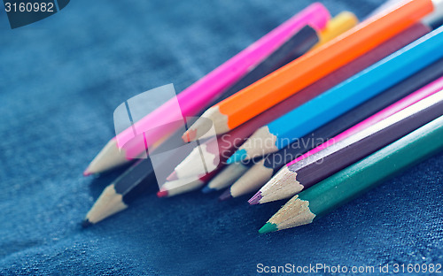 Image of color pencils