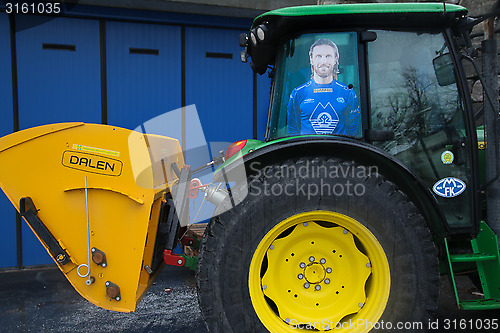 Image of Molde Tractor