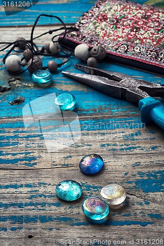 Image of crafts with beads