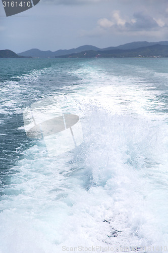 Image of   kho samui bay isle froth foam    