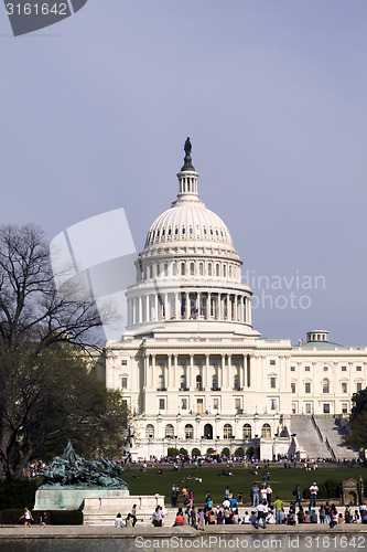 Image of US Capitol Building