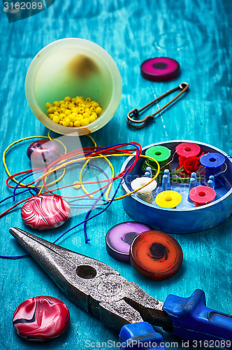 Image of crafts with beads