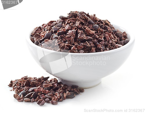 Image of bowl of crushed cocoa beans