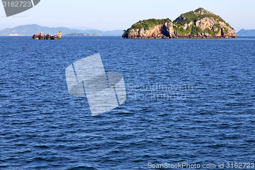 Image of   asia  myanmar  lomprayah    isle   rocks  