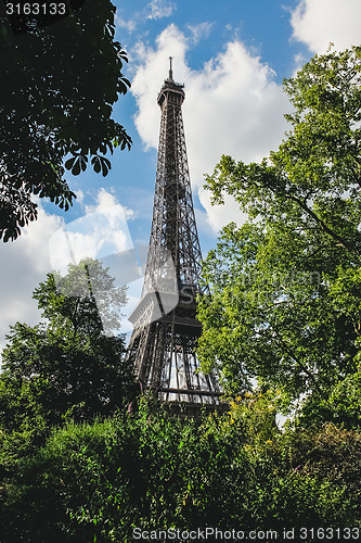 Image of Eiffel Tower in Paris, France.