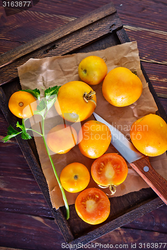 Image of yellow tomato
