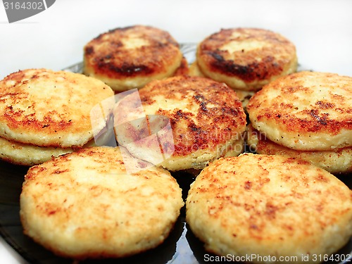 Image of cheese cake on the plate